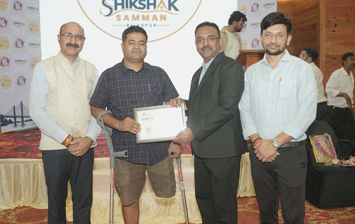 SECL Director as Chief Guest at Teachers' Honor Ceremony